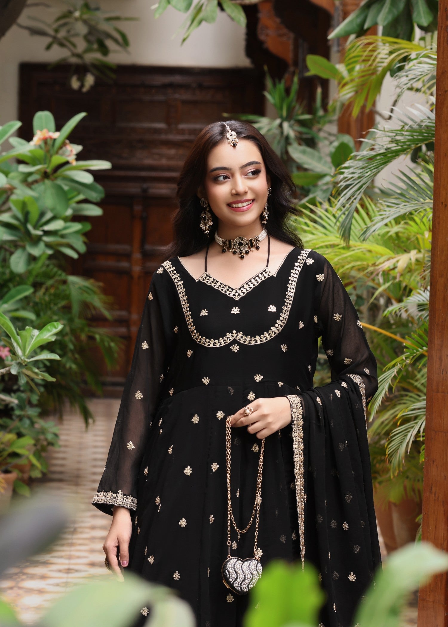 Black Embroidered Party Wear Chiffon Suit Online in KSA Riyadh Saudi Arabia Oman Bahrain Qatar