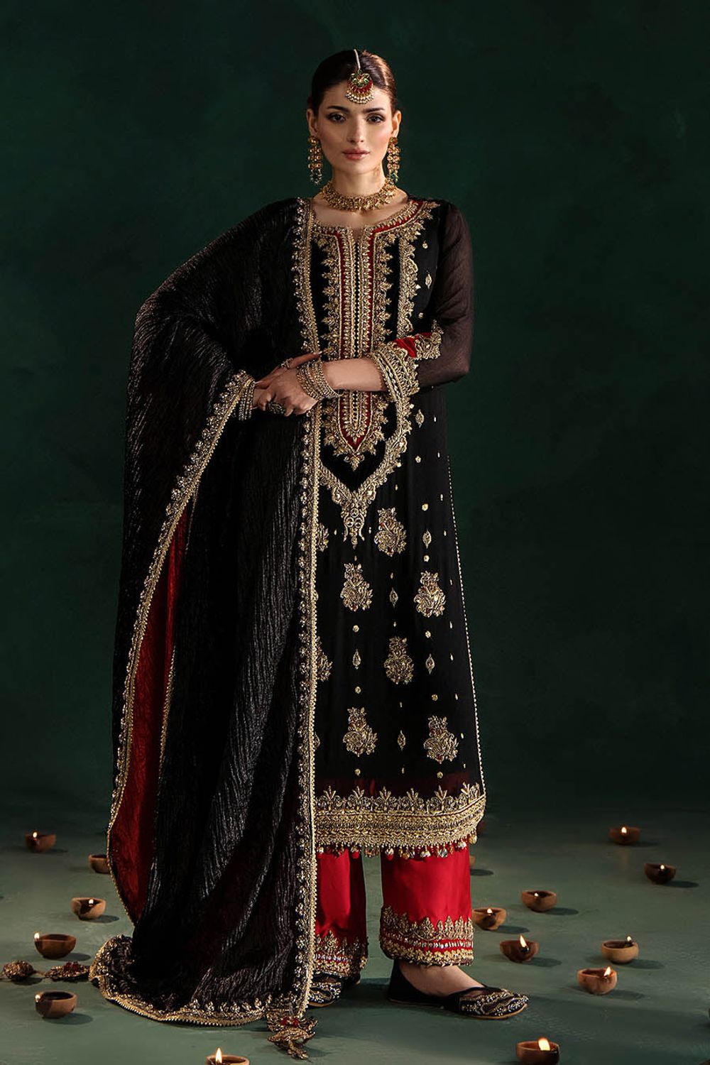 Black Hand Embroidered Crinkle Chiffon Indowestern Partywear Suit Online in Dubai UAE Abudhabi Ajman Sharjah