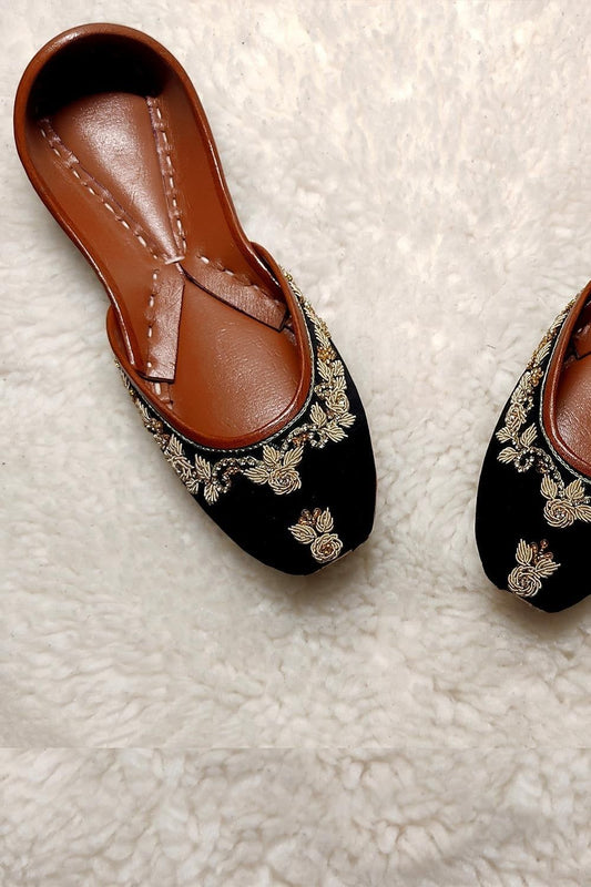 Black Hand Embroidered Leather Khussa Online in Dubai UAE Abudhabi Ajman Sharjah