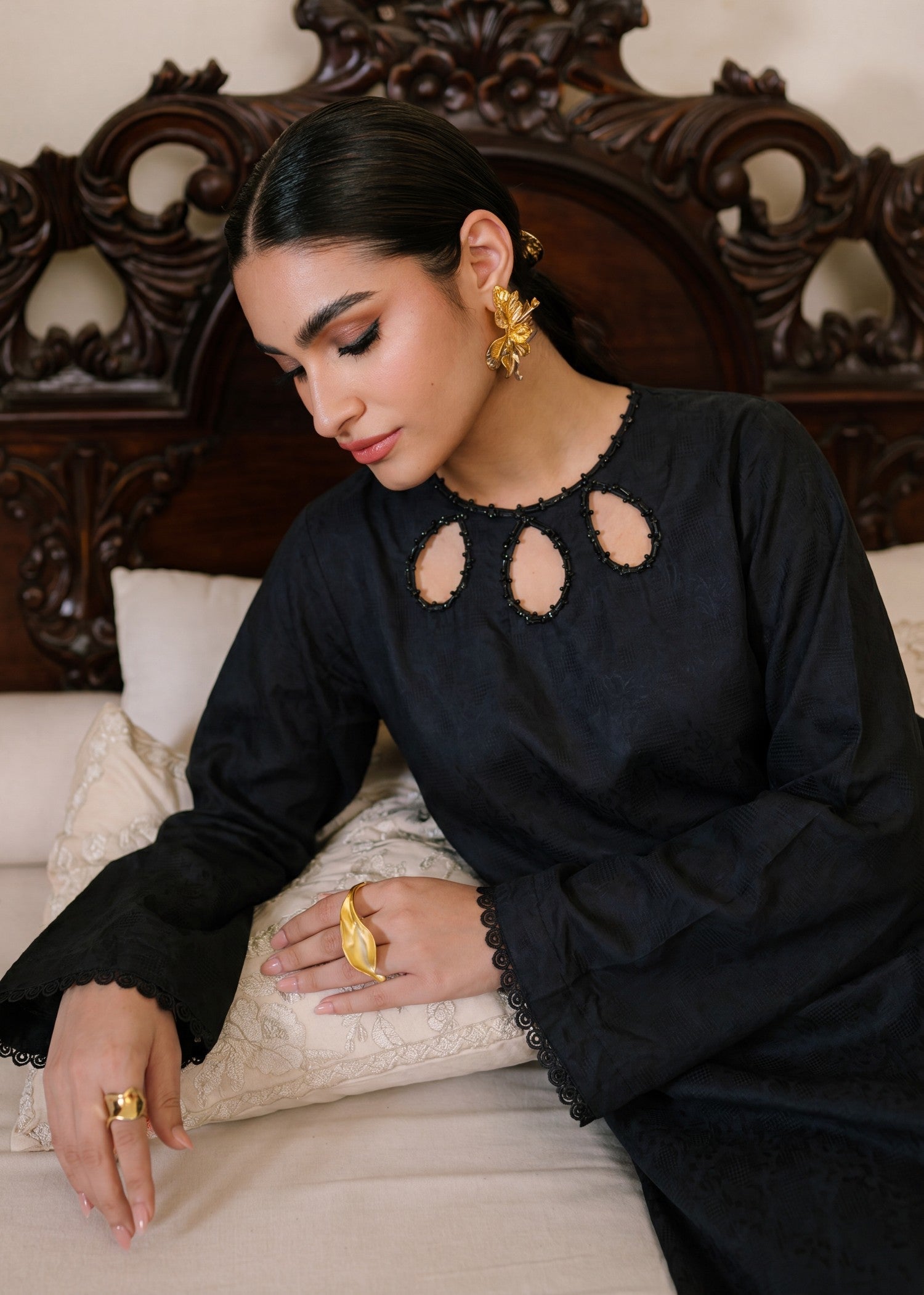Black Lawn Embellished Kurta Pajama Online in Dubai UAE Abudhabi Ajman Sharjah