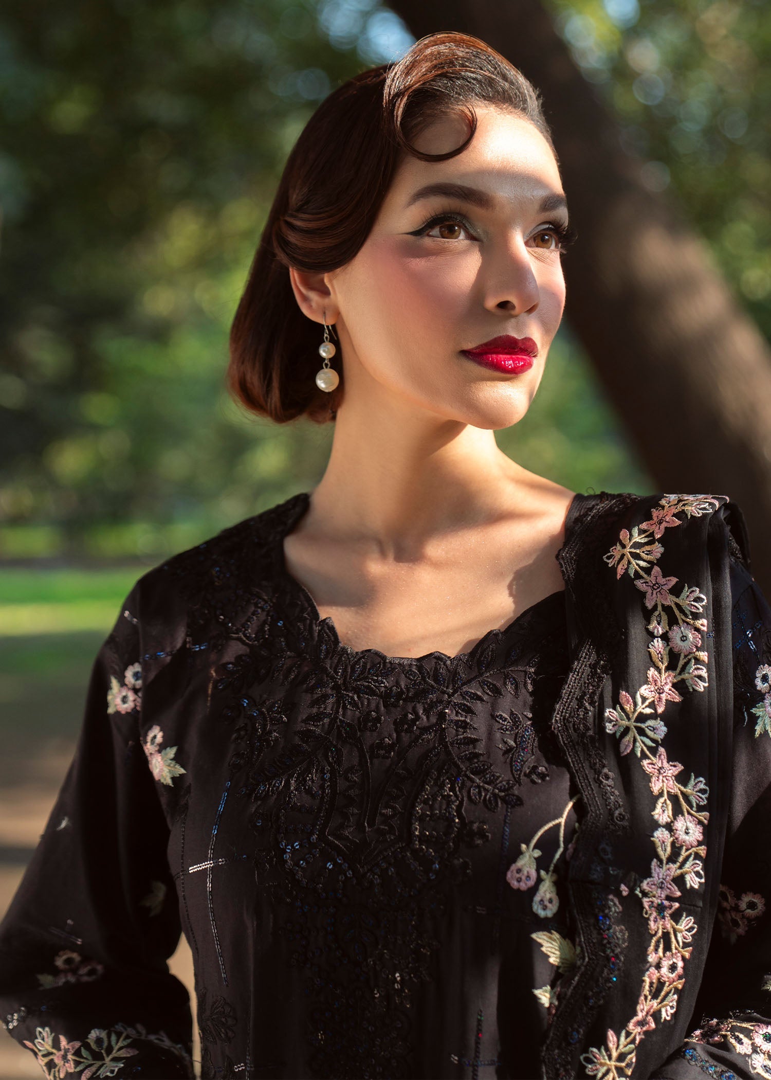Black Lawn Embroidered Three Piece Suit Online in UK USA Canada