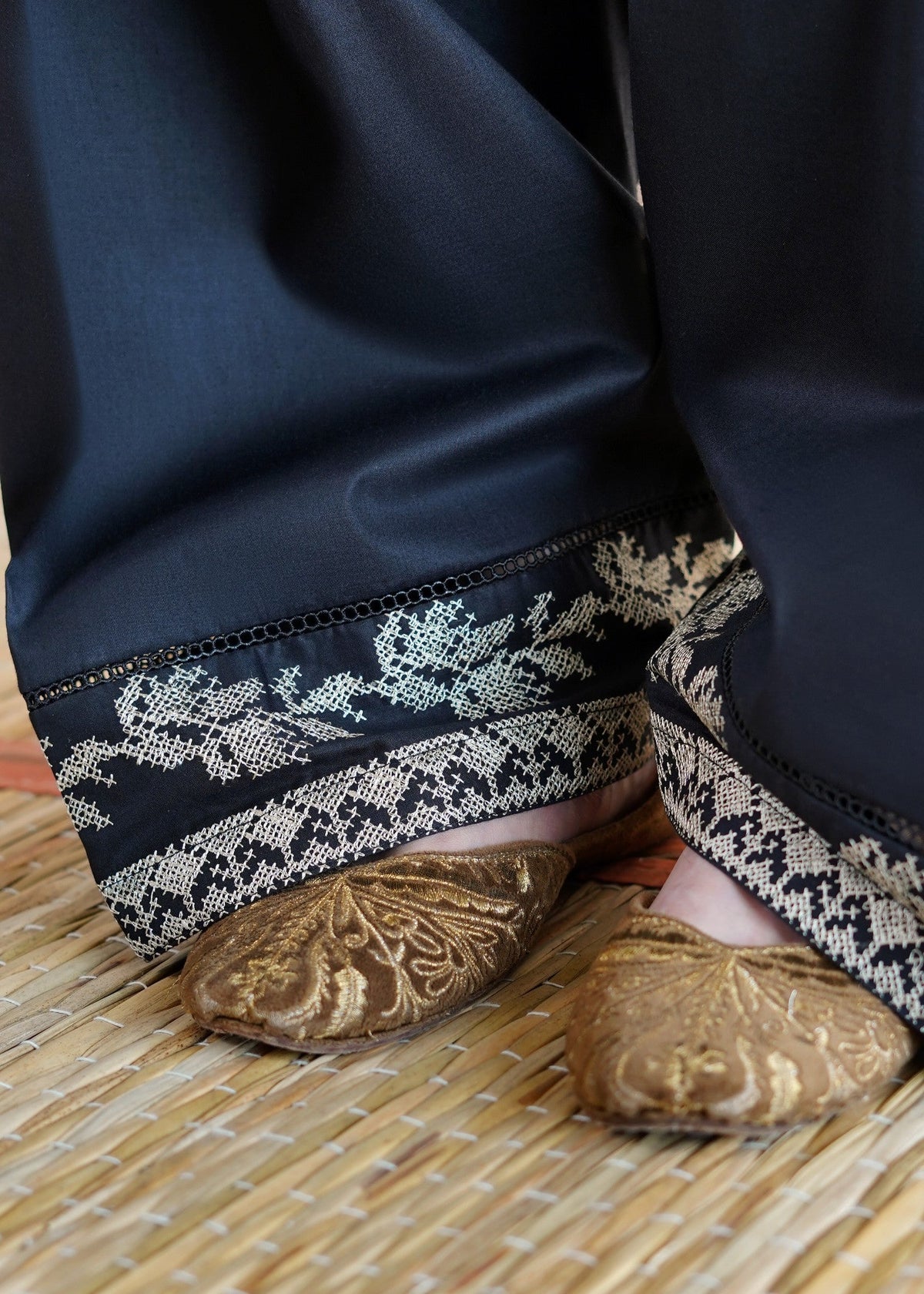 Black Lawn Farshi Shalwar Kurta Set Online in Dubai UAE Abudhabi Ajman Sharjah