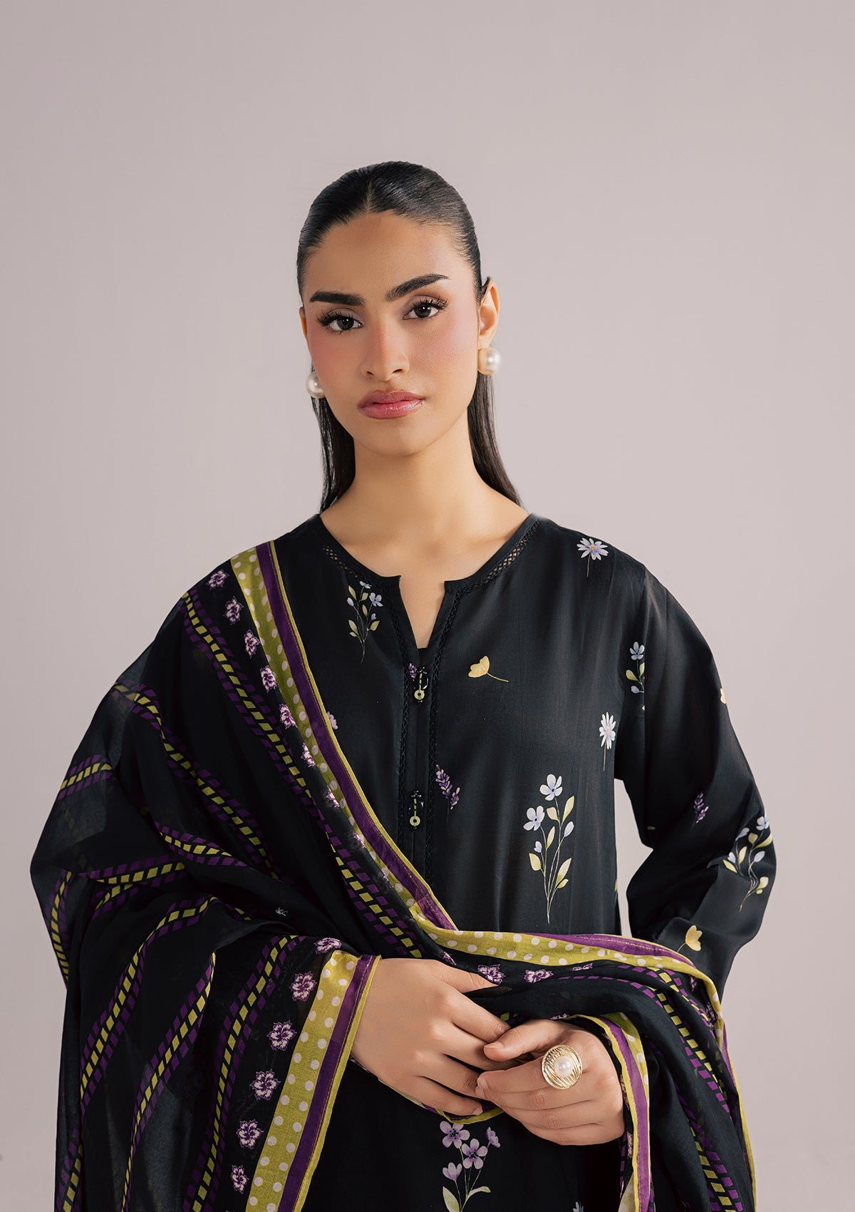 Black Lawn Kurta Set with Trouser Online in UK USA Canada