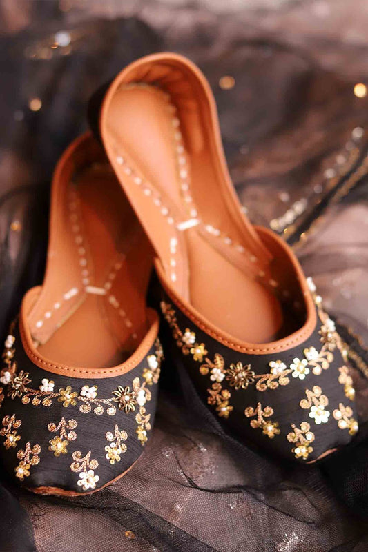 Black Leather Sequin Embellished Khussa Jutti Online in Dubai UAE Abudhabi Ajman Sharjah