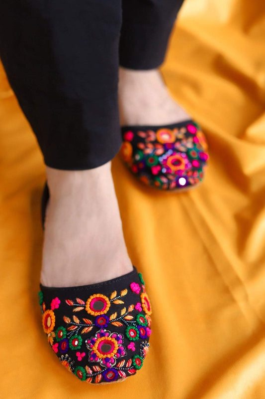 Black Multi Embellished Leather Khussa Jutti Online in Dubai UAE Abudhabi Ajman Sharjah
