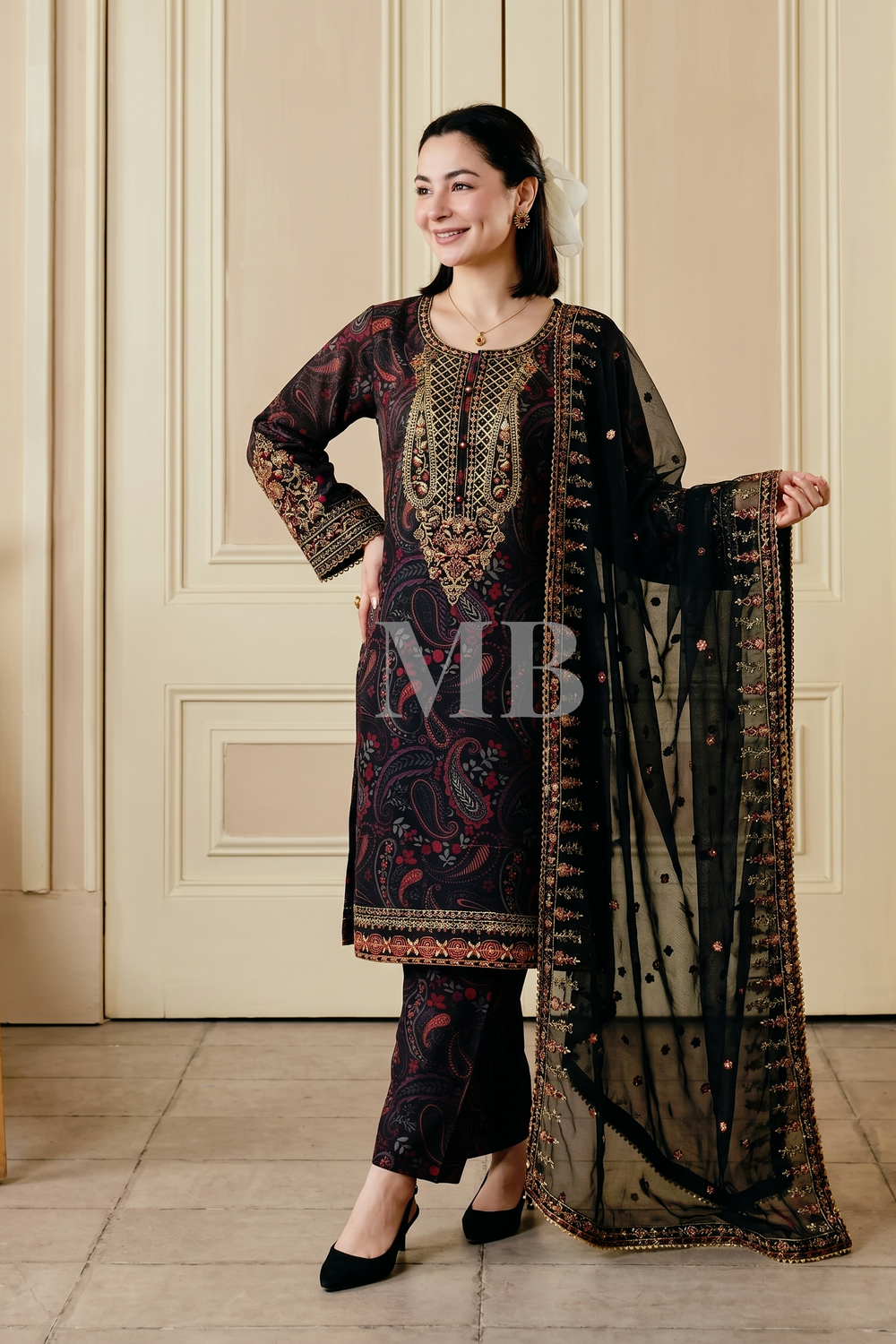 Black Printed Lawn Suit with Khadi Net Dupatta Online in Dubai UAE Abudhabi Ajman Sharjah