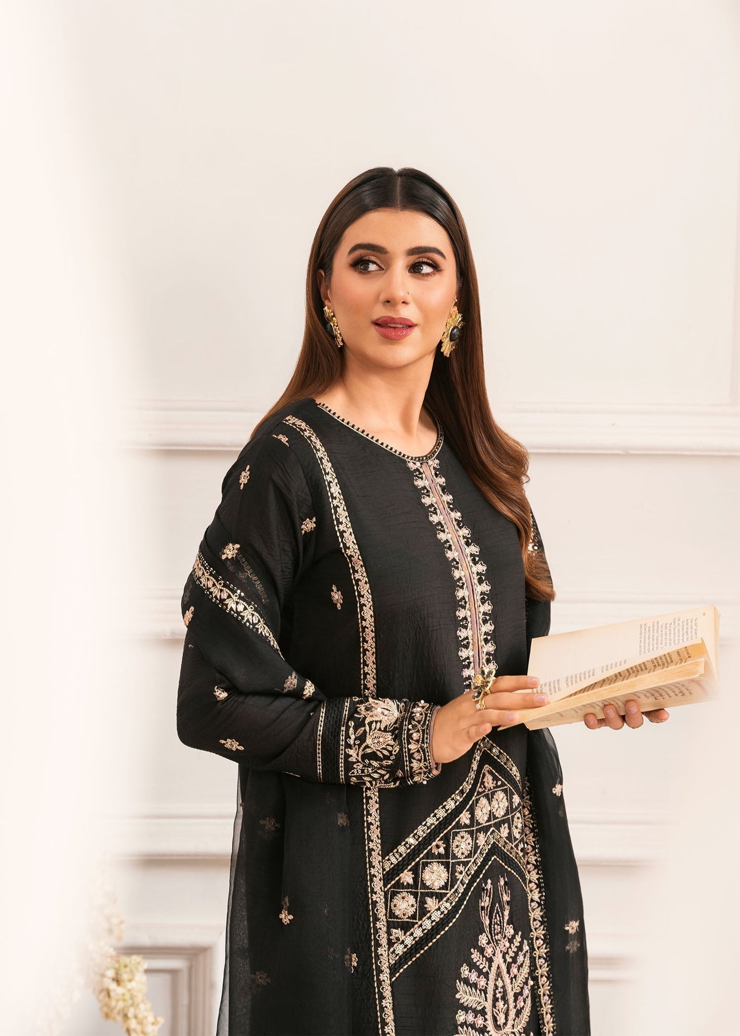 Black Raw Silk Straight Cut Suit with Organza Dupatta Online in Dubai UAE Abudhabi Ajman Sharjah