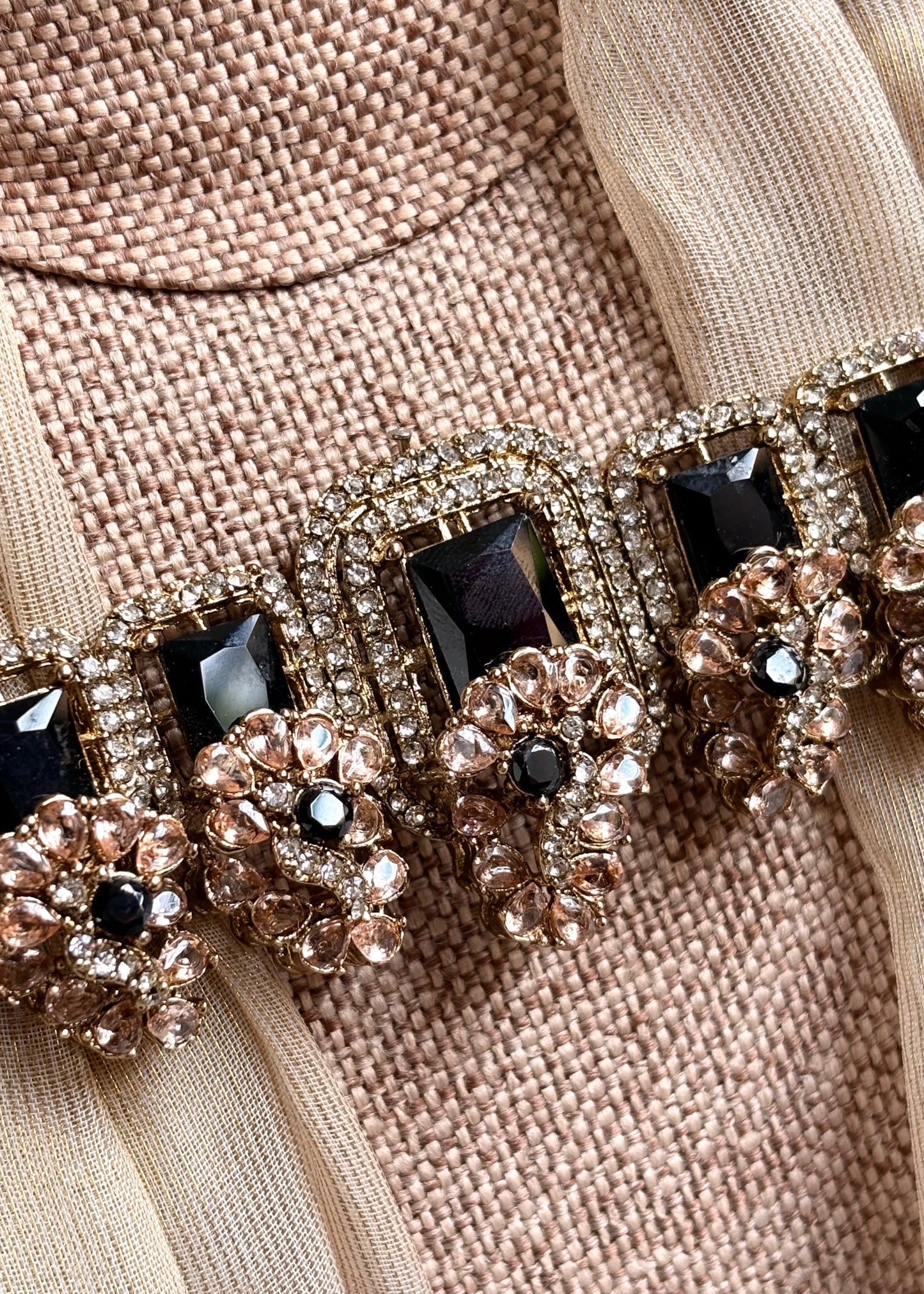 Black Stone Choker Necklace and Earrings Set Online in KSA Riyadh Saudi Arabia Oman Bahrain Qatar
