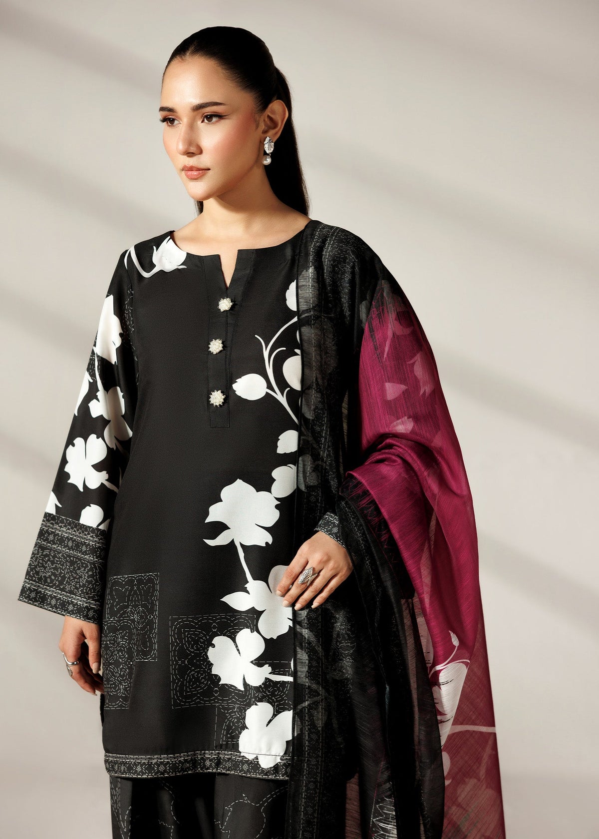 Black Summer Farshi Shalwar Pakistani Suit Online in Dubai DXB UAE Abudhabi Meena Bazaar