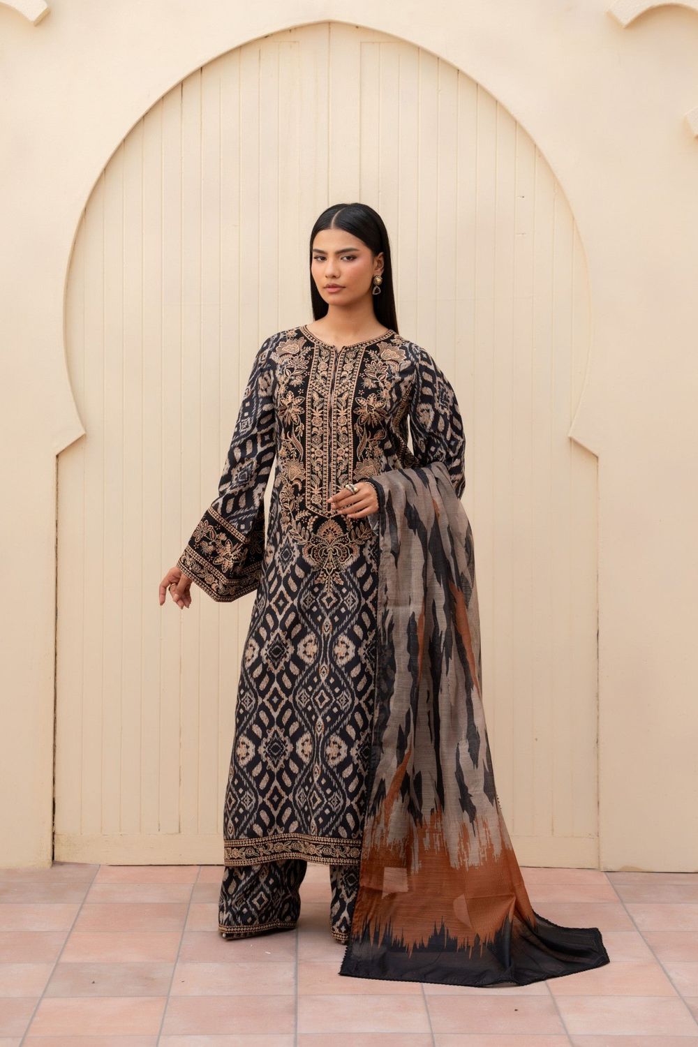 Black Embroidered Blended Khaddar Pakistani Suit Online in Dubai UAE Abudhabi Ajman Sharjah