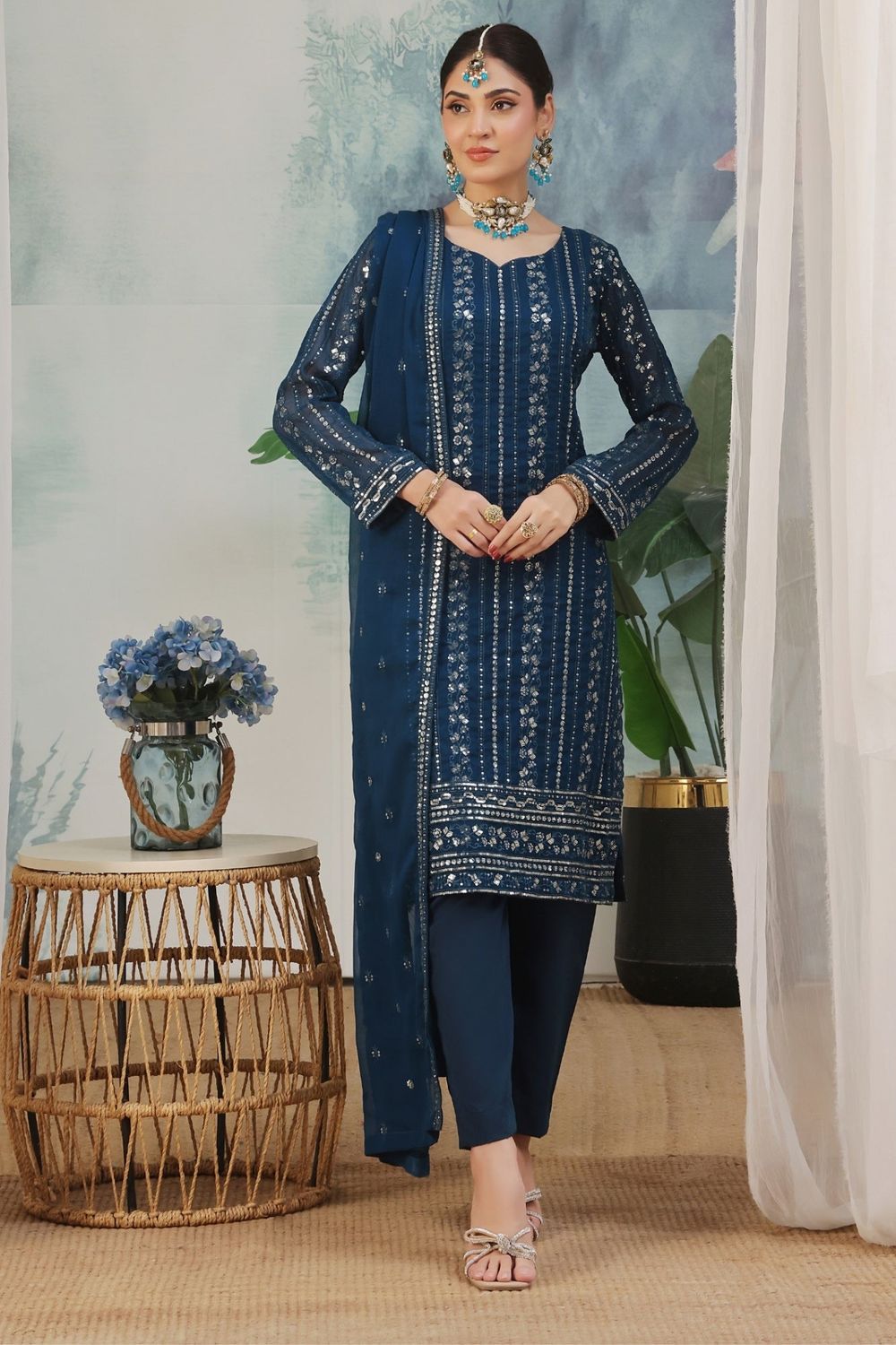 Blue Embroidered Chiffon Partywear Kurta Set Online in Dubai UAE Abudhabi Ajman Sharjah