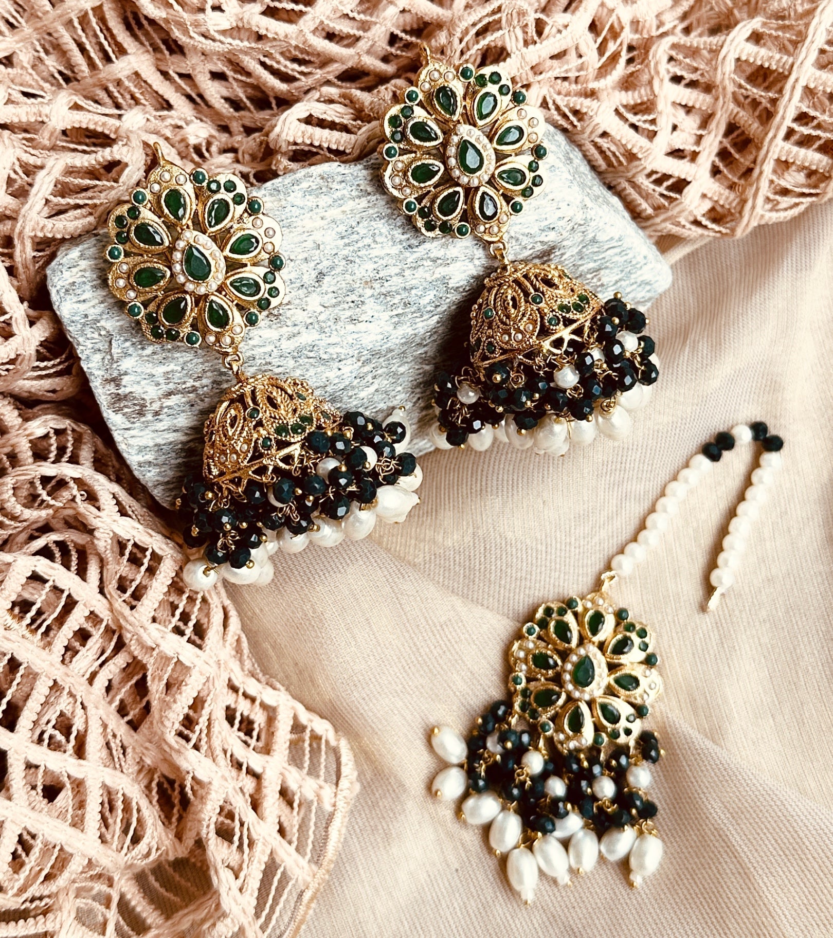 Bridal Green Choker Necklace Set Online in KSA Riyadh Saudi Arabia Oman Bahrain Qatar
