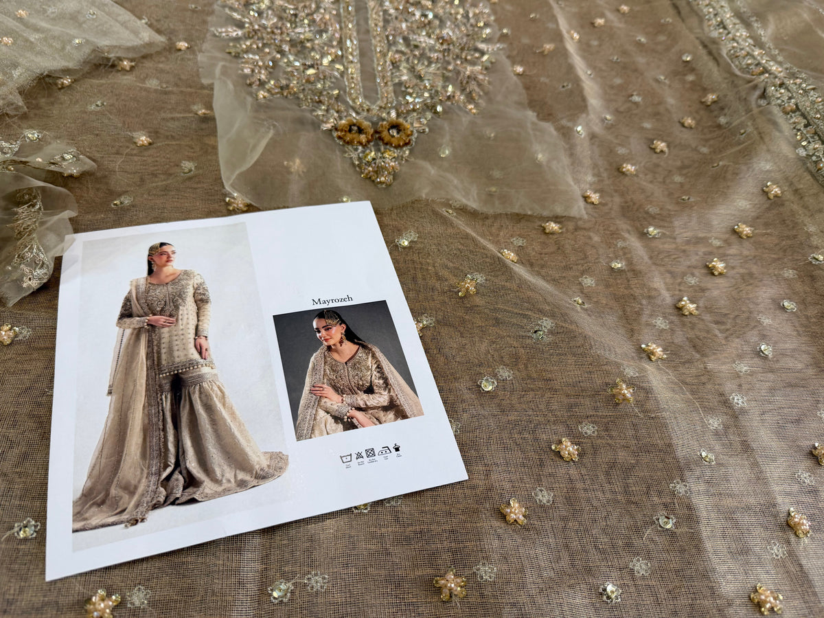 Elegant Pakistani Suit Online in Dubai UAE Abudhabi Ajman Sharjah