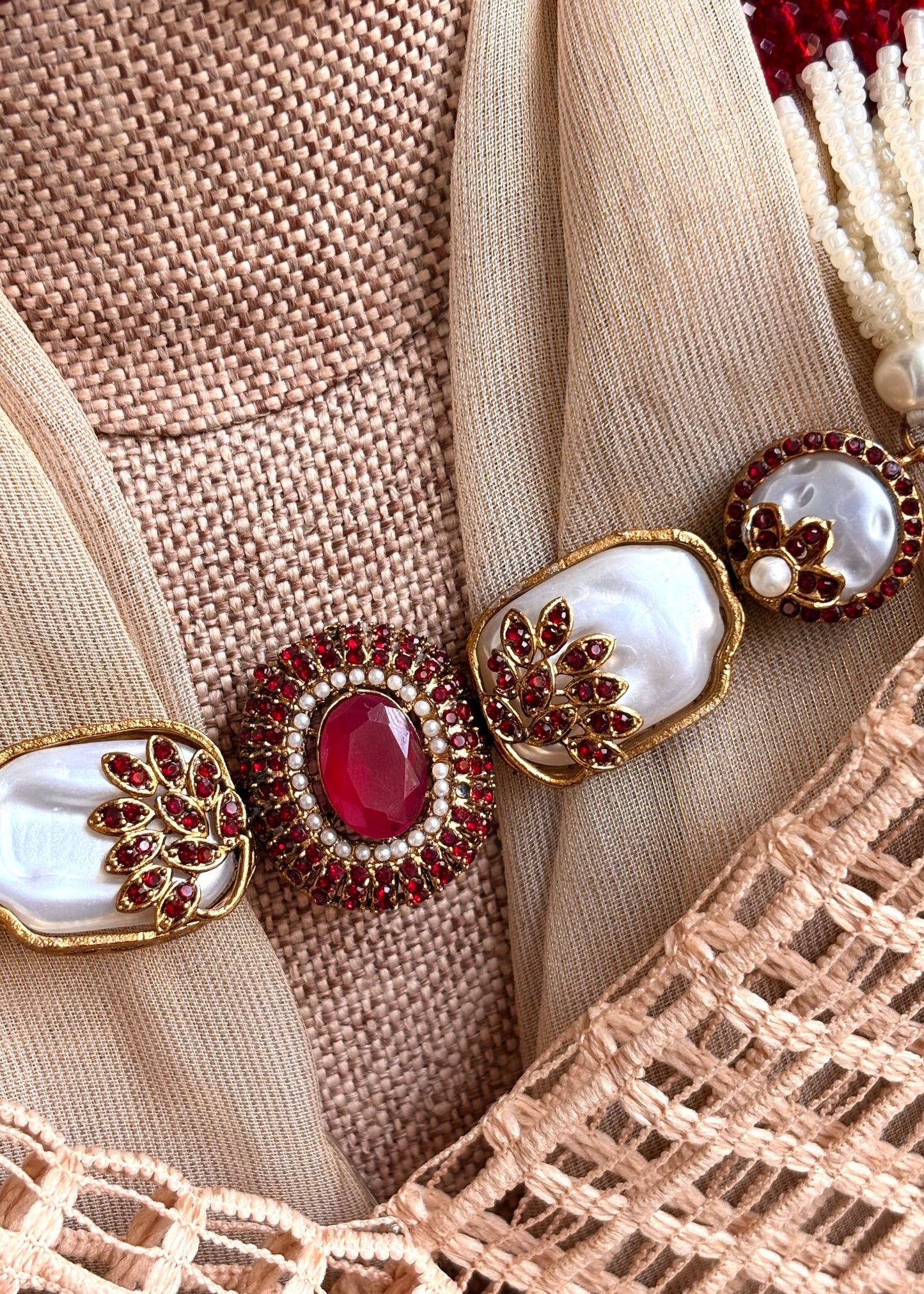 Bridal Maroon Choker Necklace Set Online in KSA Riyadh Saudi Arabia Oman Bahrain Qatar