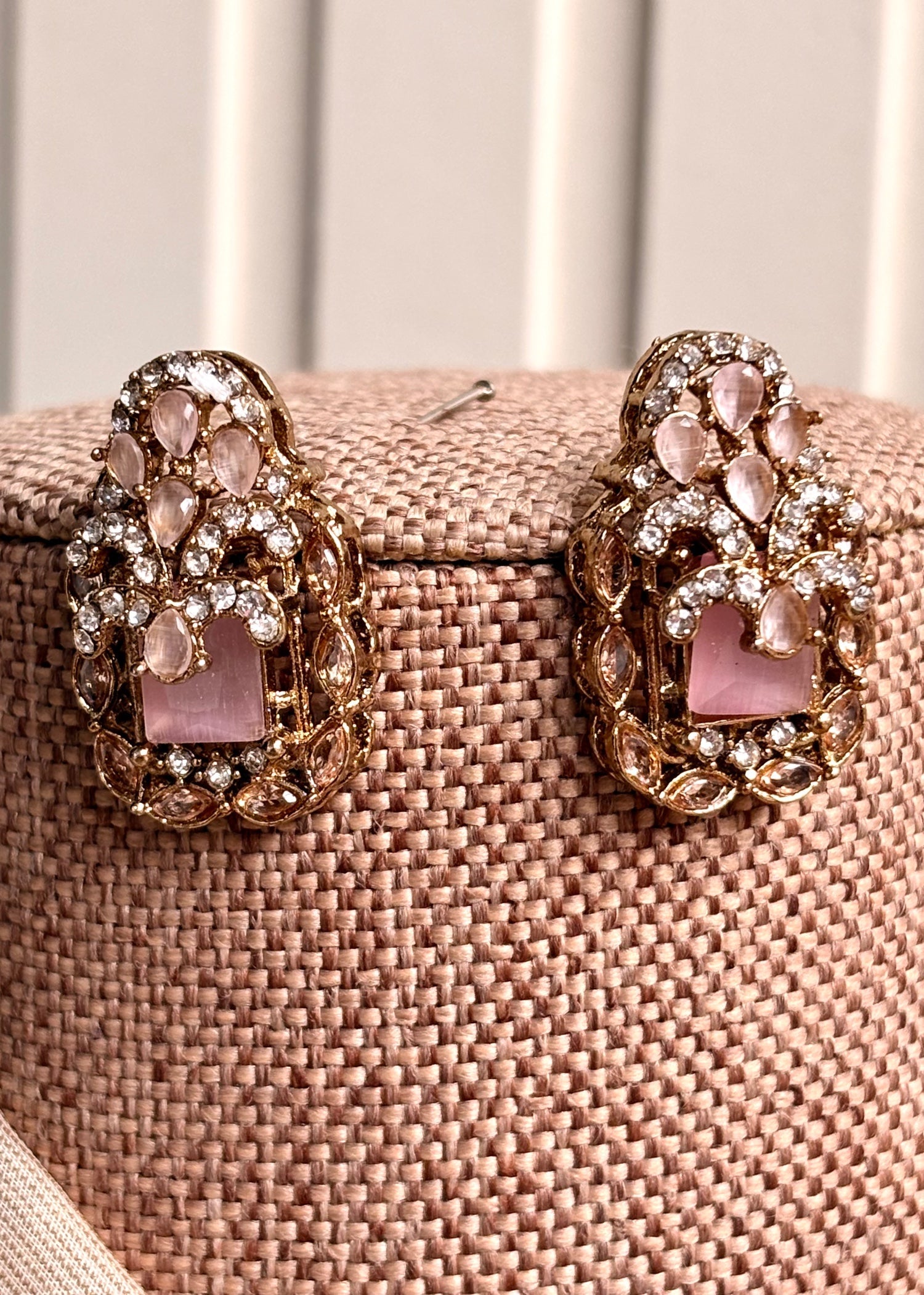 Bridal Pink Stone Work Jewellery Set Online in KSA Riyadh Saudi Arabia Oman Bahrain Qatar