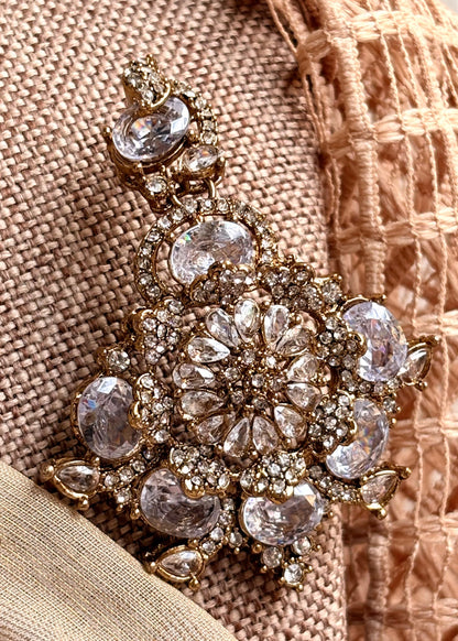 Bridal White Jewellery Set with Stone Work Online in KSA Riyadh Saudi Arabia Oman Bahrain Qatar