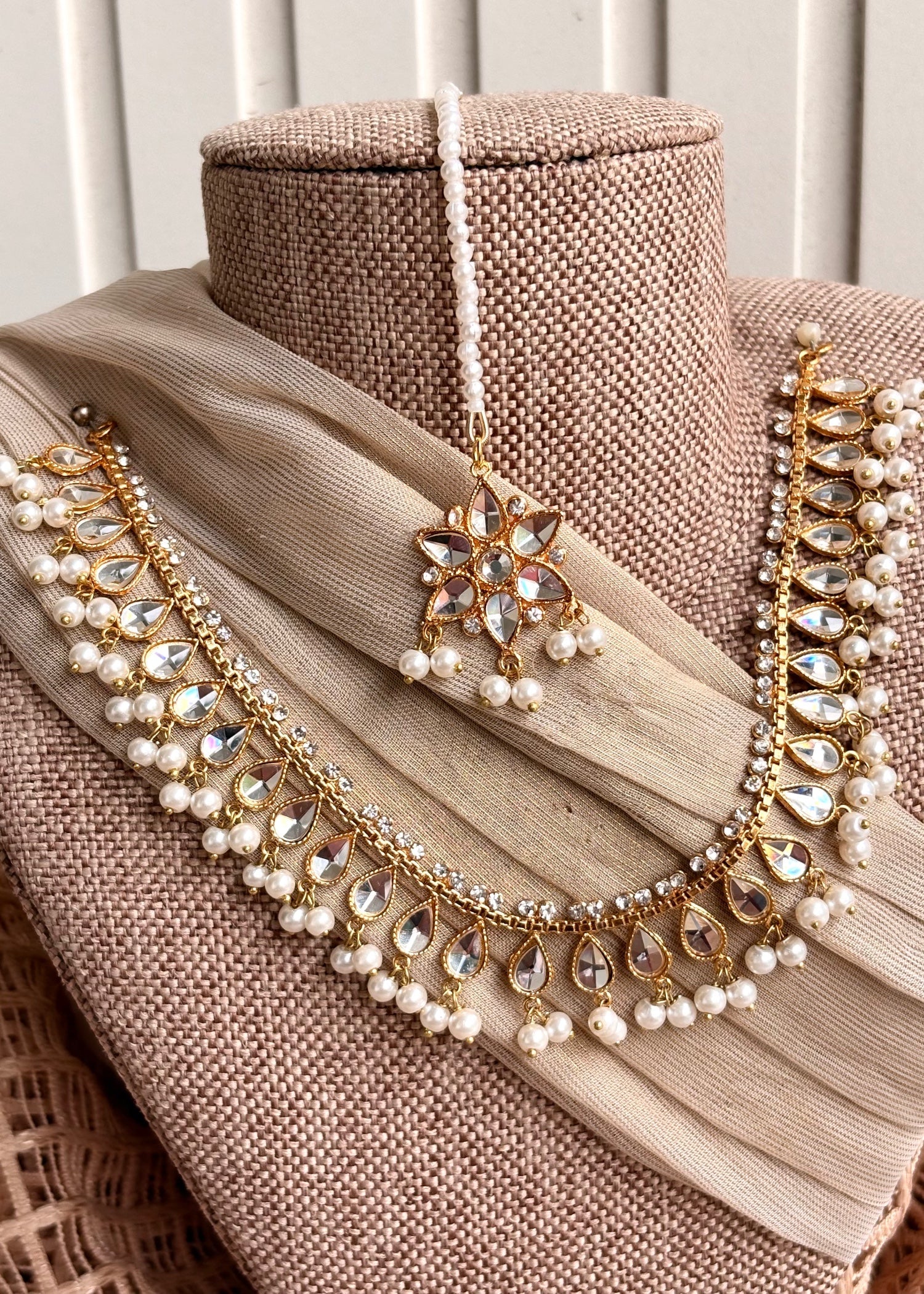 Bridal White Kundan Jewellery Set Online in KSA Riyadh Saudi Arabia Oman Bahrain Qatar