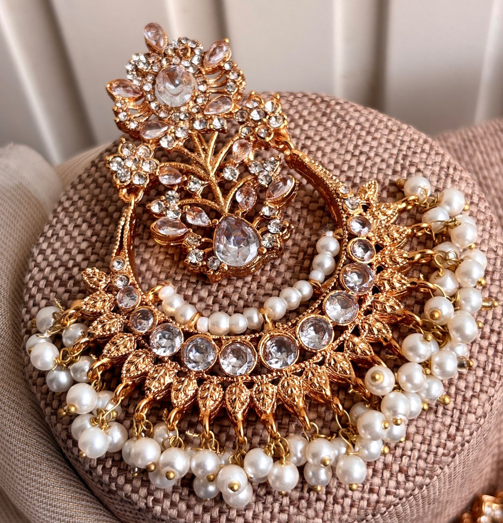 Bridal White Stone Choker Jewellery Online in KSA Riyadh Saudi Arabia Oman Bahrain Qatar