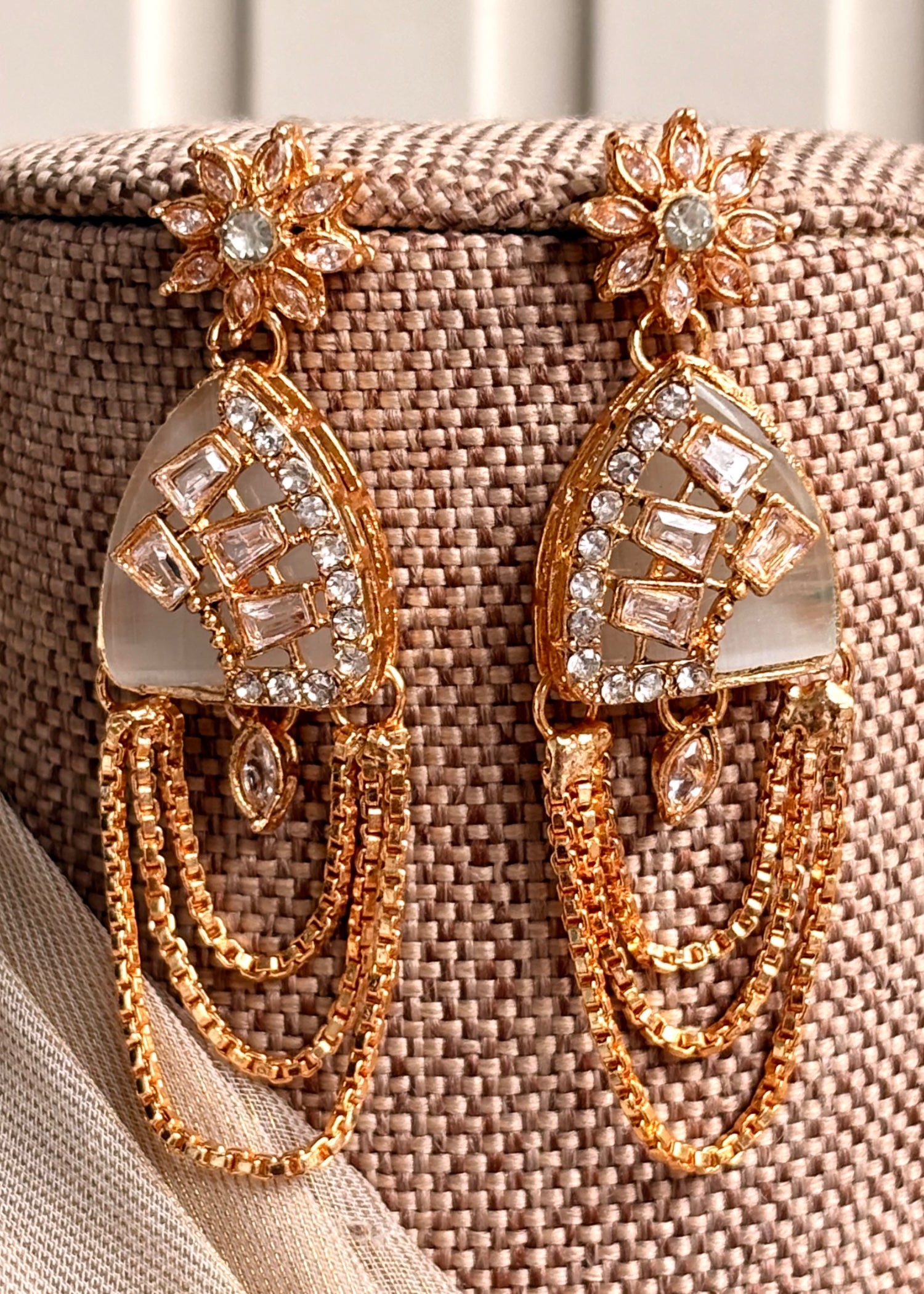 Bridal White Turkish Malaa Necklace Set Online in KSA Riyadh Saudi Arabia Oman Bahrain Qatar