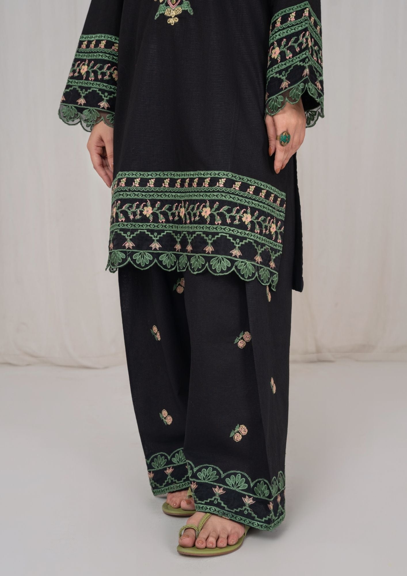 Buy Black Lawn Farshi Shalwar Suit Online in KSA Riyadh Saudi Arabia Oman Bahrain Qatar