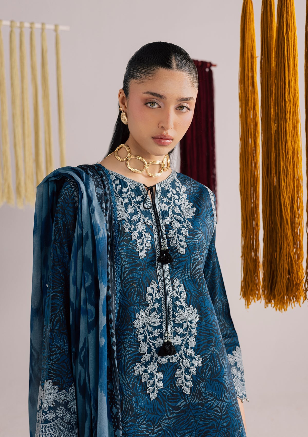 Buy Embroidered Lawn Suit Online in Dubai UAE Abudhabi Ajman Sharjah