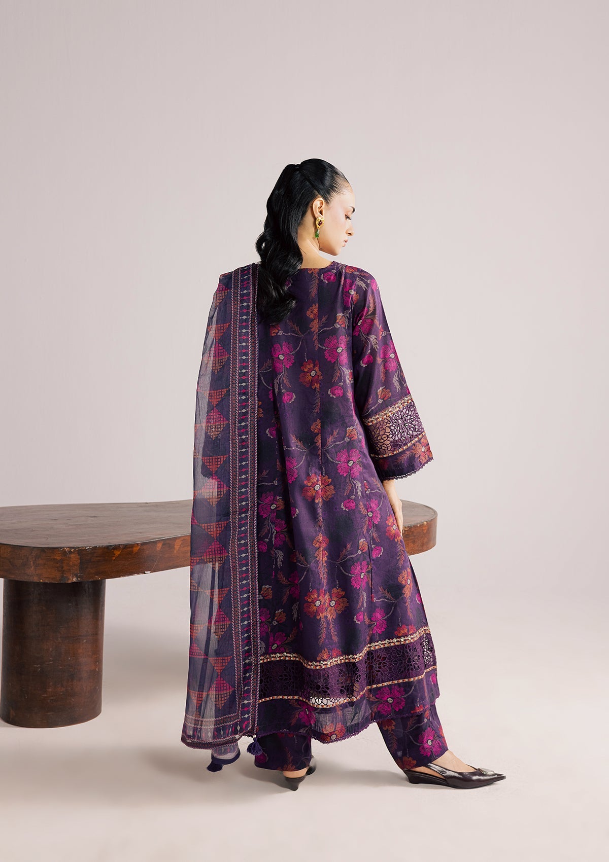 Buy Purple Lawn Suit with Chiffon Dupatta Online in Dubai UAE Abudhabi Ajman Sharjah