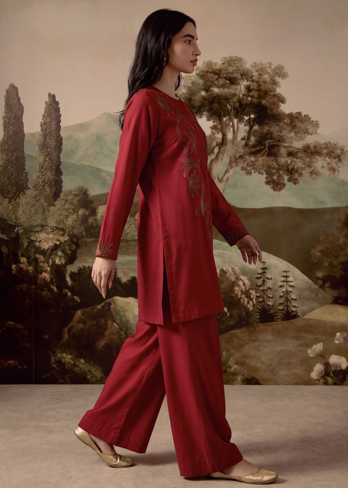 Cardinal Red Embroidered Dhanak Tunic Set Online in Dubai UAE Abudhabi Ajman Sharjah