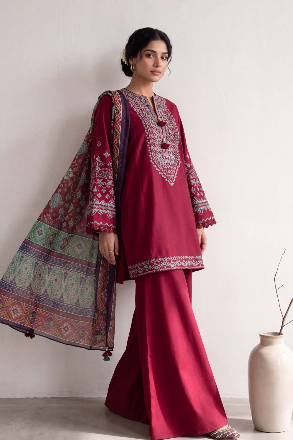 Carmine Embroidered Dhanak Kurta Set Online in Dubai UAE Abudhabi Ajman Sharjah
