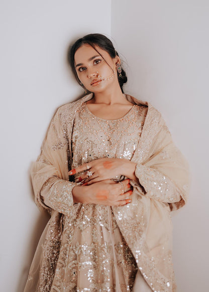 Champagne Net Pakistani Wedding Suit Online in KSA Riyadh Saudi Arabia Oman Bahrain Qatar