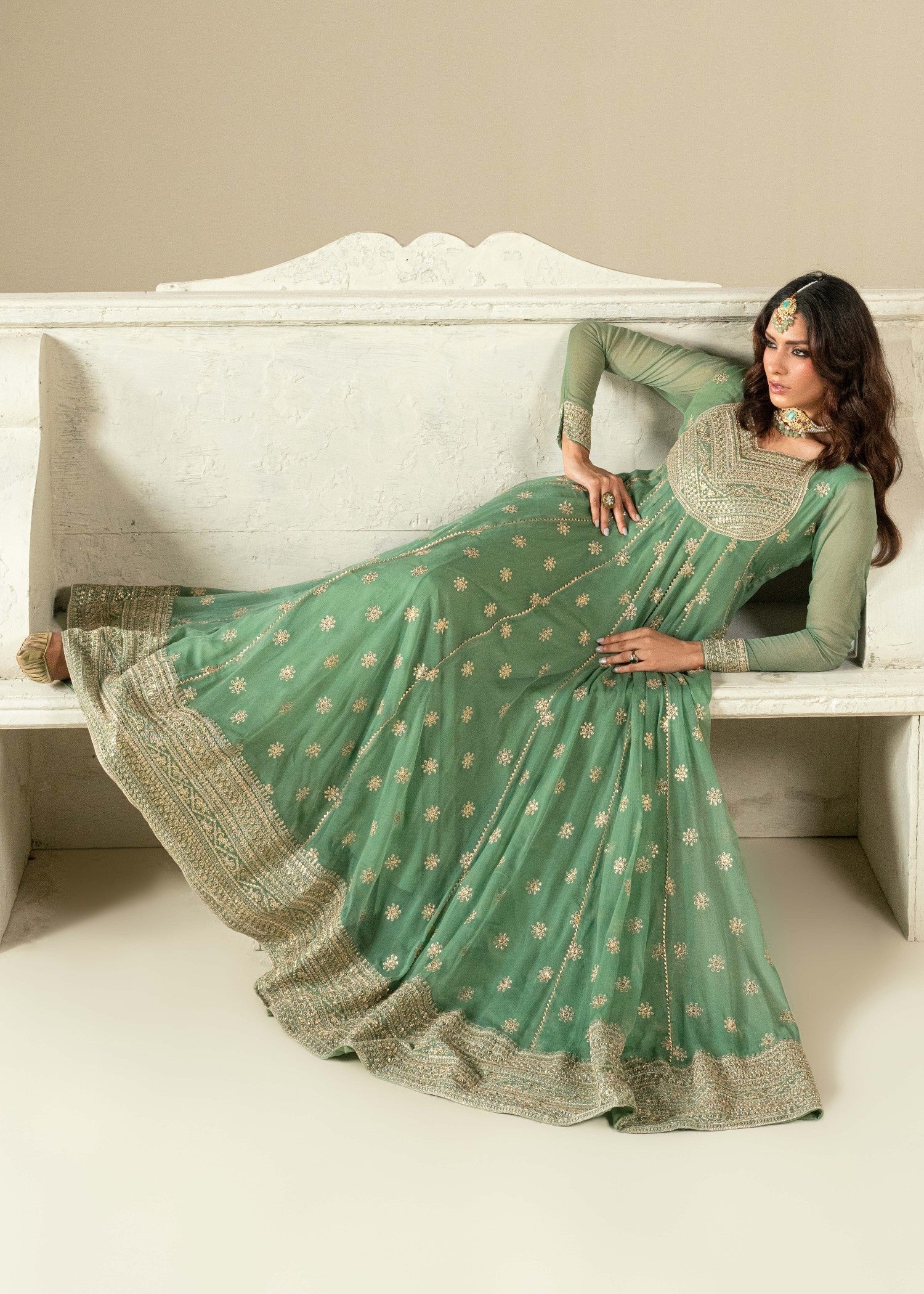 Chiffon Embroidered Festive Kurta Set Online in Sri Lanka India Australia