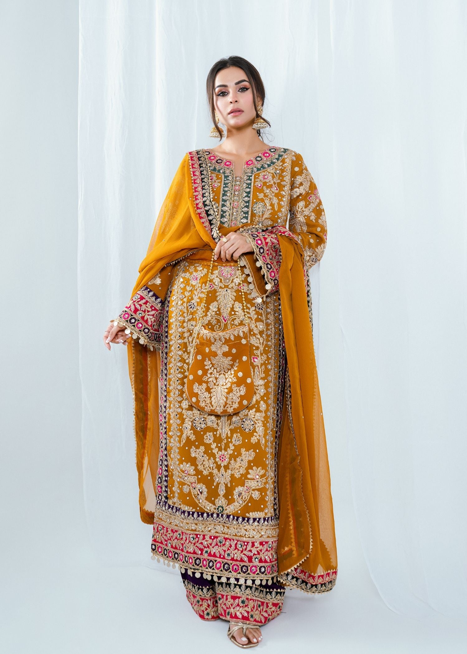 Chiffon Embroidered Wedding Outfit Online in KSA Riyadh Saudi Arabia Oman Bahrain Qatar