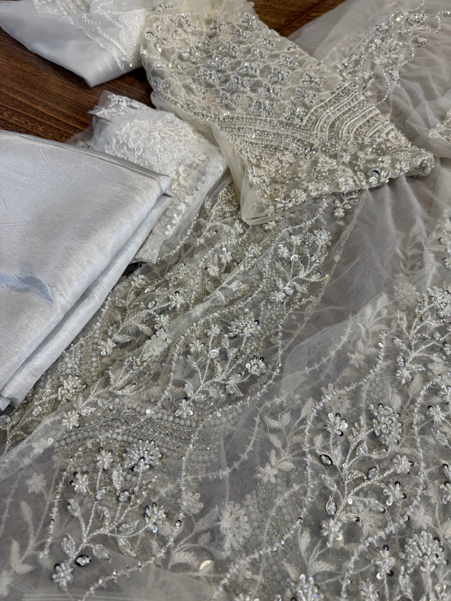 Chiffon Pakistani Suit Online in Dubai DXB UAE Abudhabi Meena Bazaar