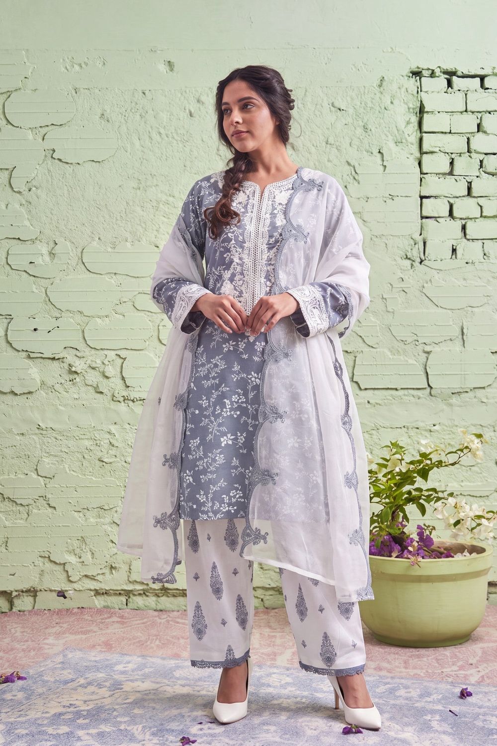 Cool Grey Embroidered Lawn Suit Online in Dubai UAE Abudhabi Ajman Sharjah