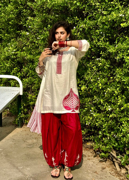 Cotton Embroidered Off-White Pakistani Salwar Suit Online in KSA Riyadh Saudi Arabia Oman Bahrain Qatar