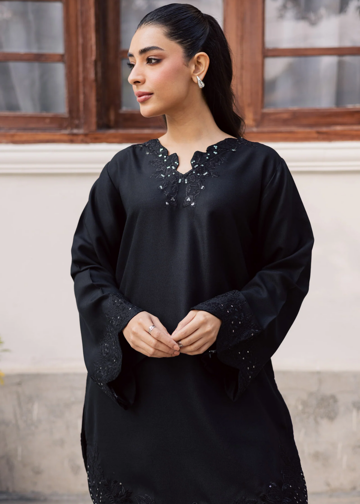 Pakistani Designer Black Lawn Kurta Set Online in KSA Riyadh Saudi Arabia Oman Bahrain Qatar