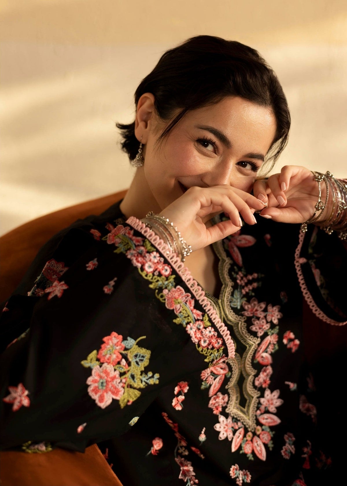 Black Pure Lawn Farshi Shalwar and Kurta Pakistani Suit Online in Dubai UAE Abudhabi Ajman Sharjah