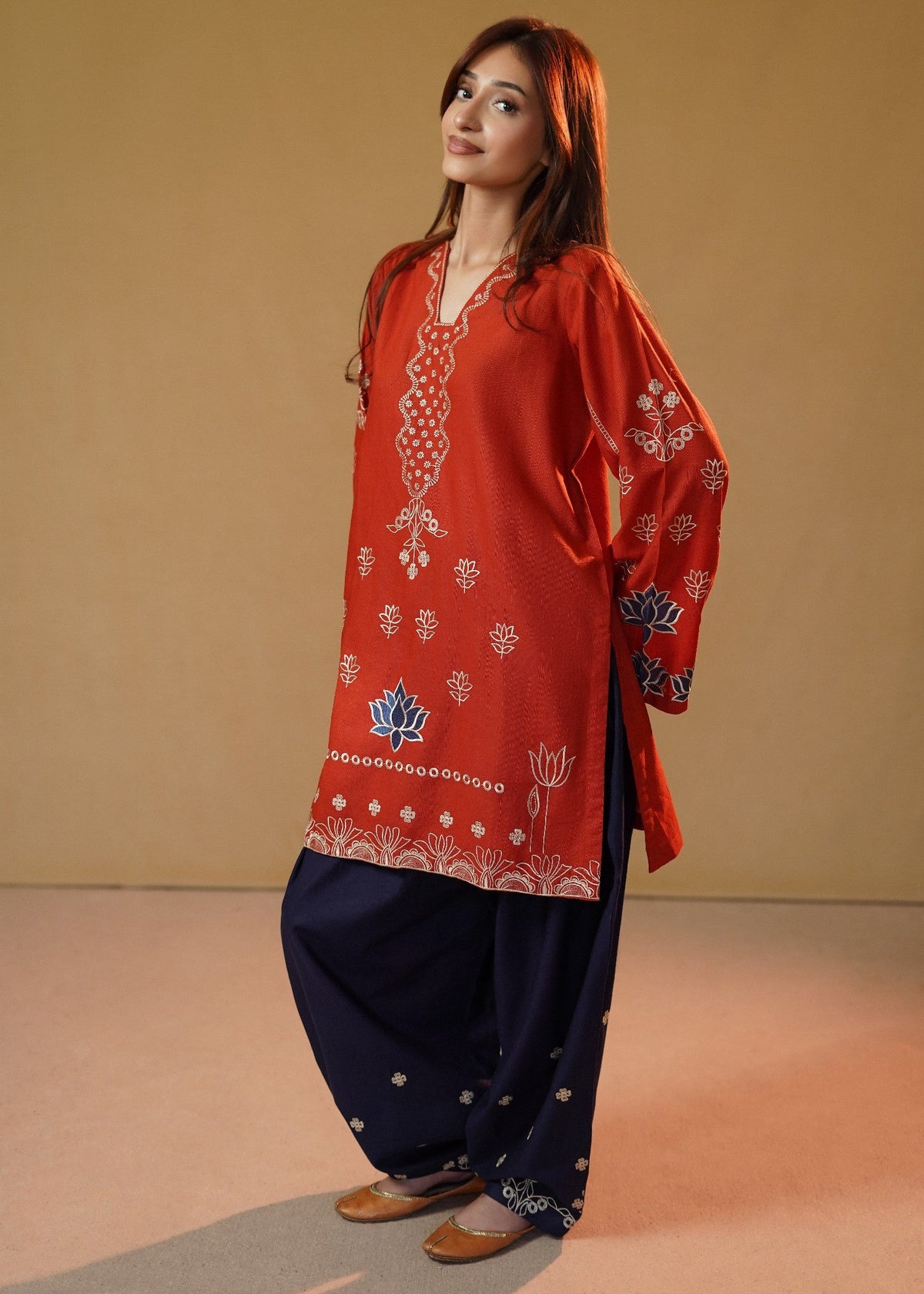 Dark Blue Rust Khaddar Pakistani Kurta Set Online in KSA Riyadh Saudi Arabia Oman Bahrain Qatar