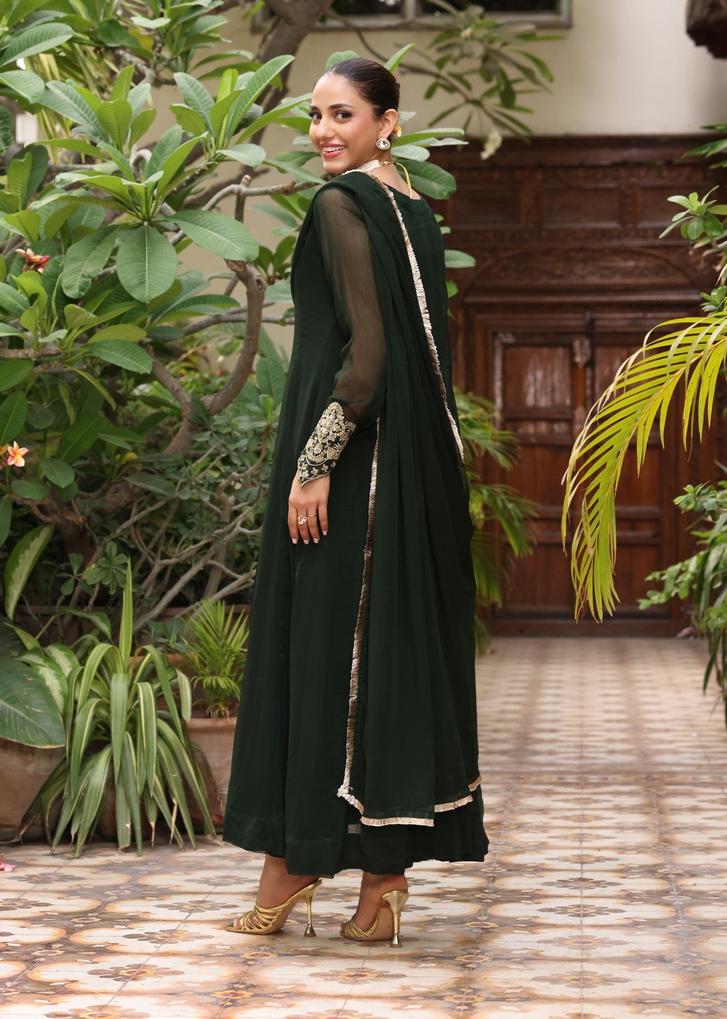 Dark Green Chiffon Pishwas Dupatta Set Online in KSA Riyadh Saudi Arabia Oman Bahrain Qatar