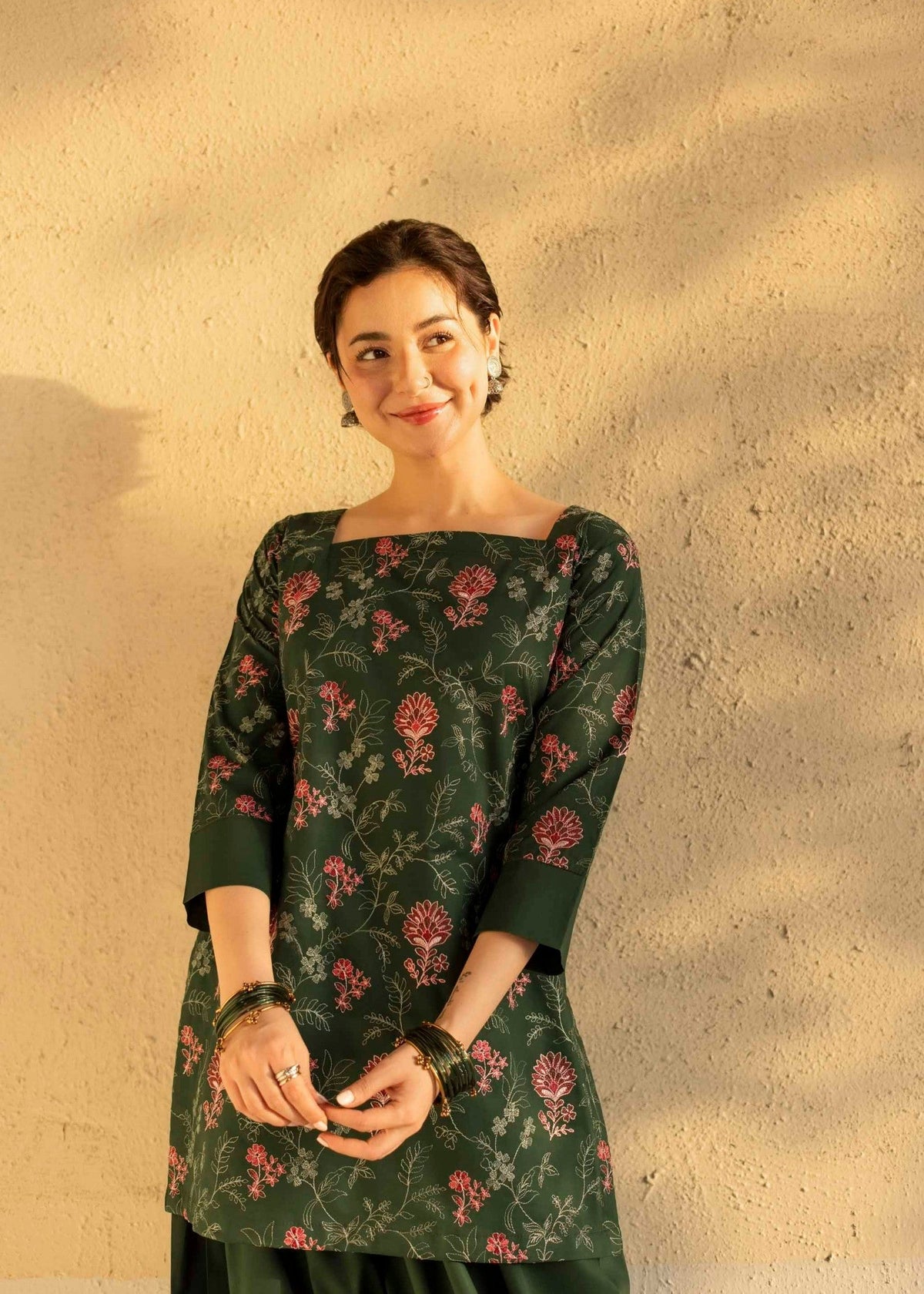Dark Green Embroidered Cotton Farshi Shalwar Kurta Set Online in KSA Riyadh Saudi Arabia Oman Bahrain Qatar