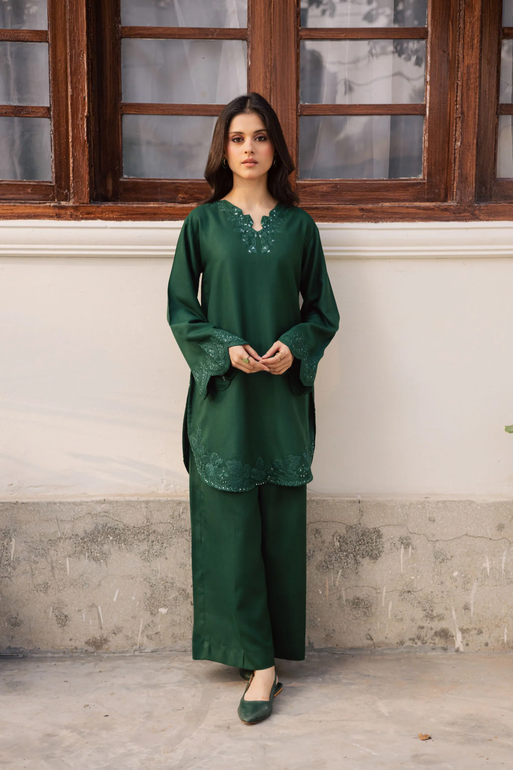 Dark Green Embroidered Cotton Kurta Set Online in Dubai UAE Abudhabi Ajman Sharjah