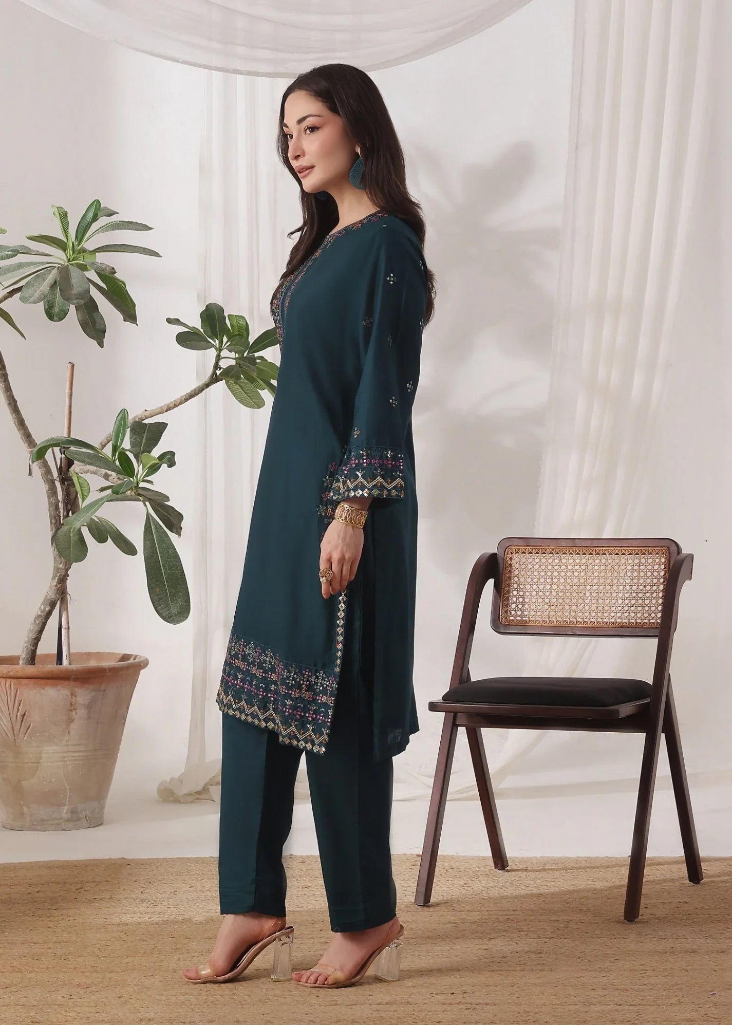 Dark Green Embroidered Lawn Party Wear Suit Online in Dubai UAE Abudhabi Ajman Sharjah