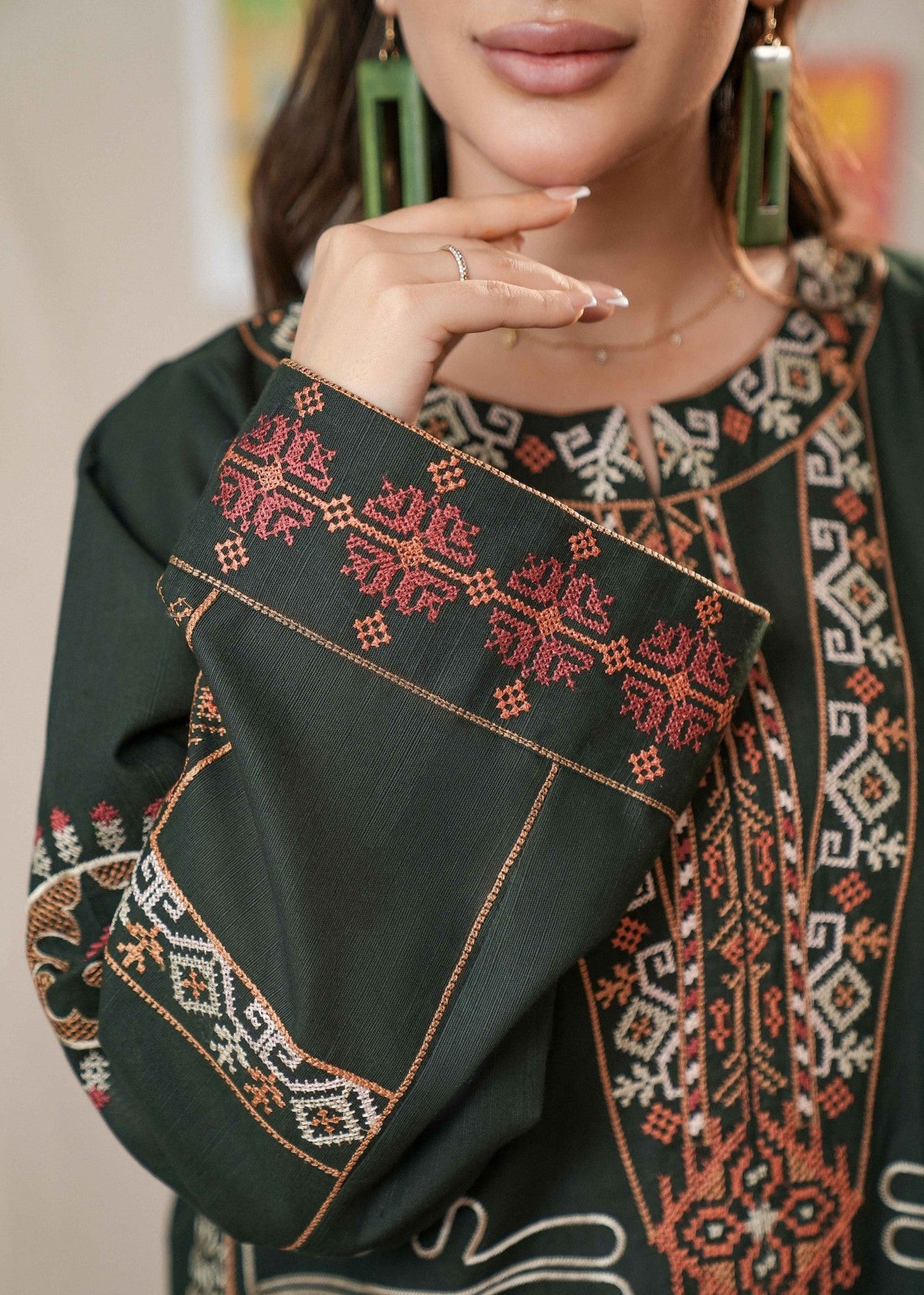 Dark Green Khaddar 2 Piece Kurta Set for Women Online in KSA Riyadh Saudi Arabia Oman Bahrain Qatar