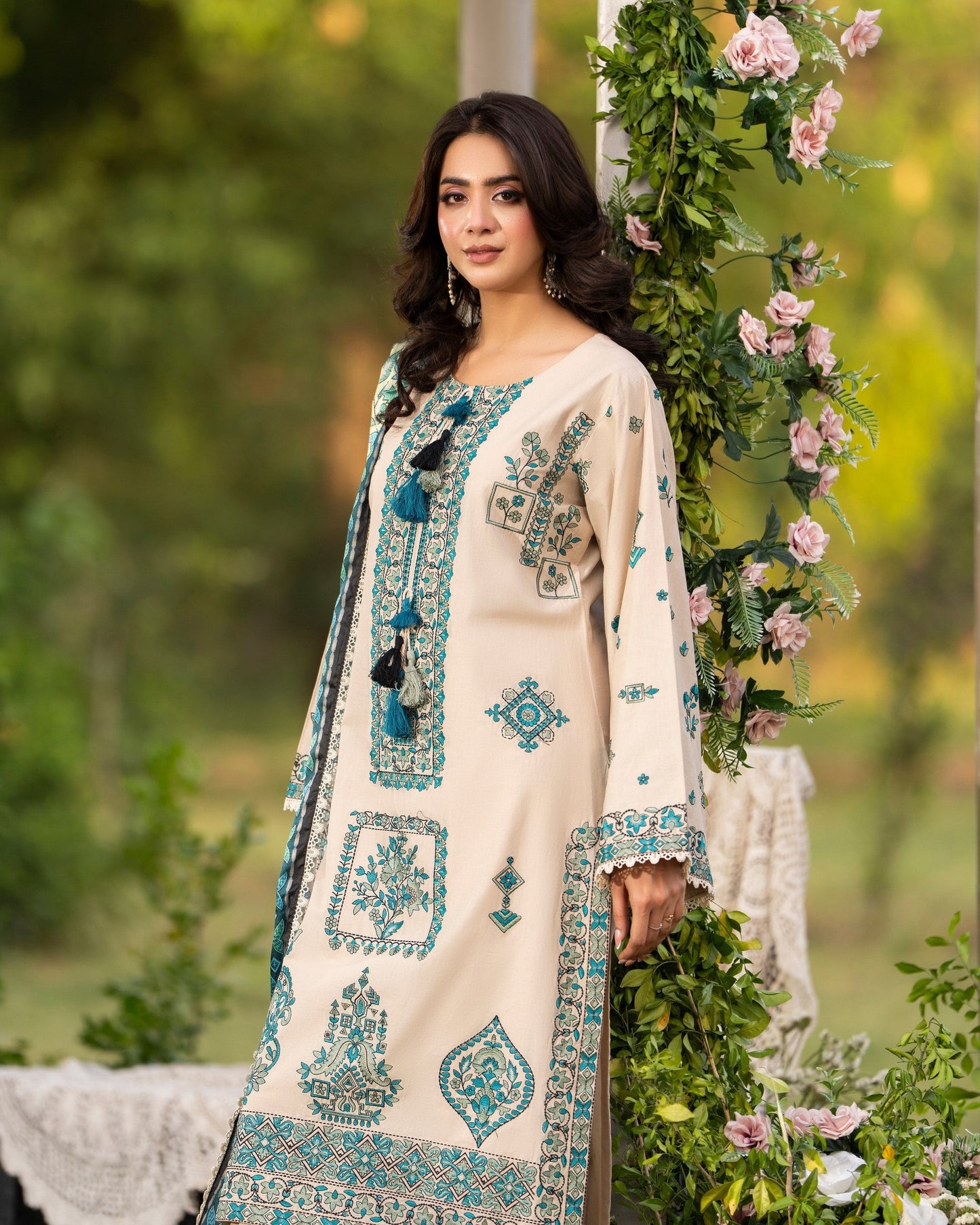 Designer Silk Suit with Dupatta Online in Sri Lanka India Australia