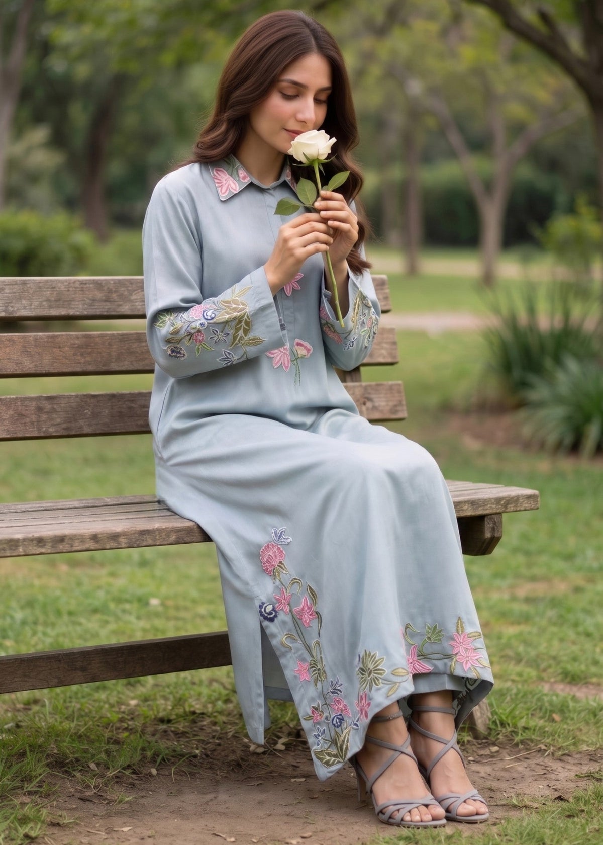 Duck Egg Grey Embroidered Linen Kaftan Pakistani Suit Online in KSA Riyadh Saudi Arabia Oman Bahrain Qatar