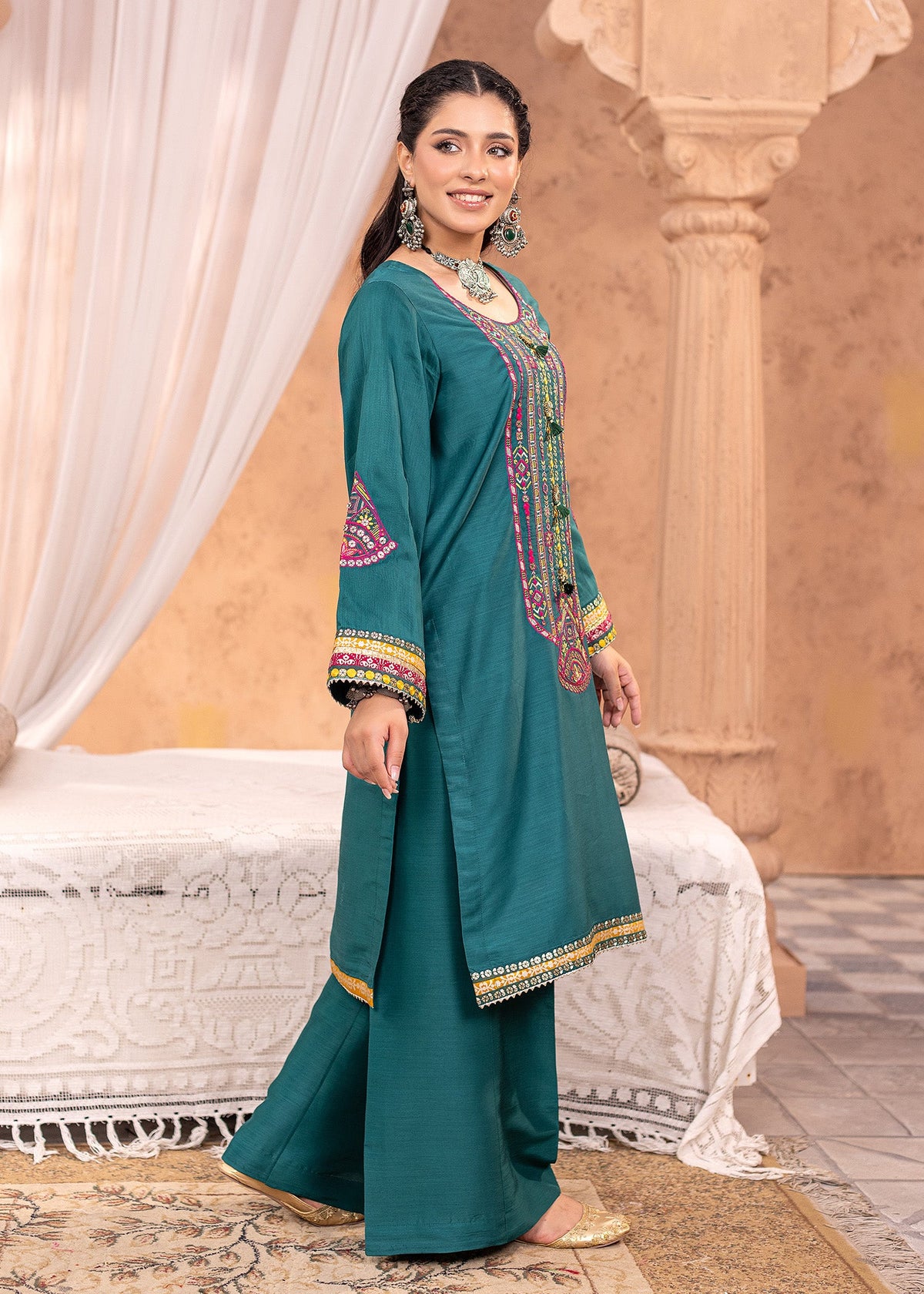 Dyed Embroidered Sea Green Viscose Salwar Kameez Online in KSA Riyadh Saudi Arabia Oman Bahrain Qatar