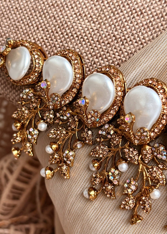 Elegant Metal Choker Jewellery Set Online in KSA Riyadh Saudi Arabia Oman Bahrain Qatar