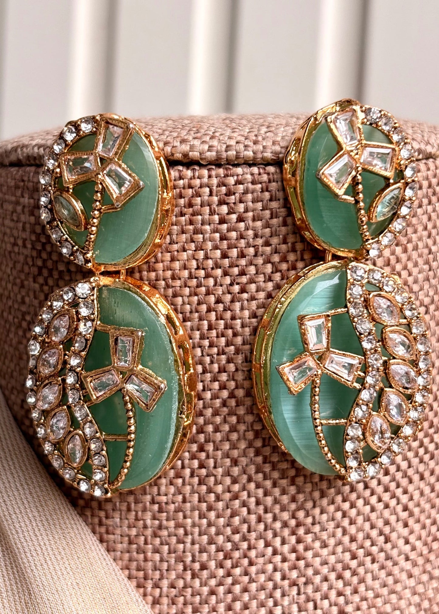 Elegant Mint Tone Necklace Set with Stone Work Online in KSA Riyadh Saudi Arabia Oman Bahrain Qatar