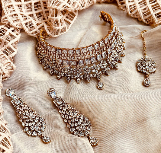 Elegant Stone Collar Jewellery Set Online in KSA Riyadh Saudi Arabia Oman Bahrain Qatar