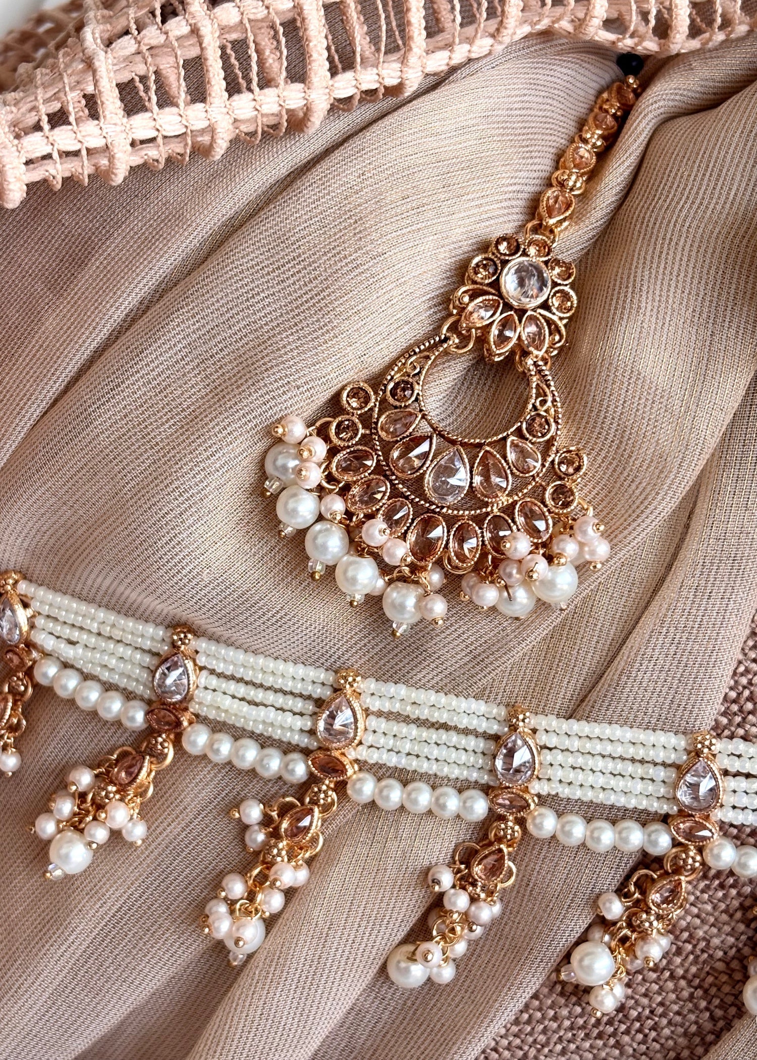 Elegant White Choker Necklace Set Online in UK USA Canada