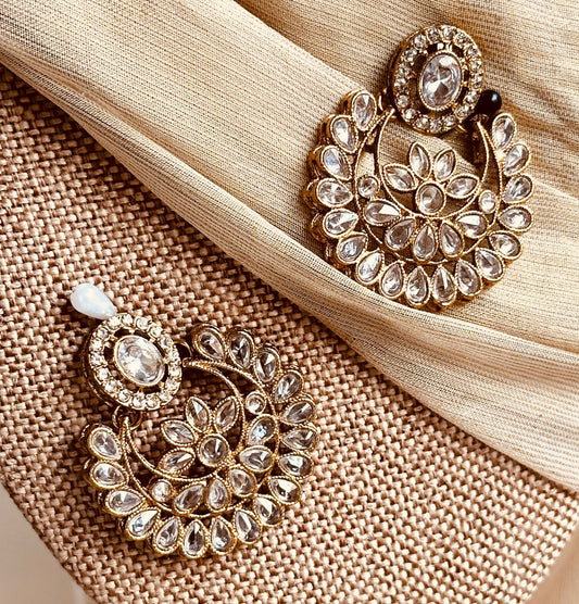 Elegant White Necklace Set Online in KSA Riyadh Saudi Arabia Oman Bahrain Qatar